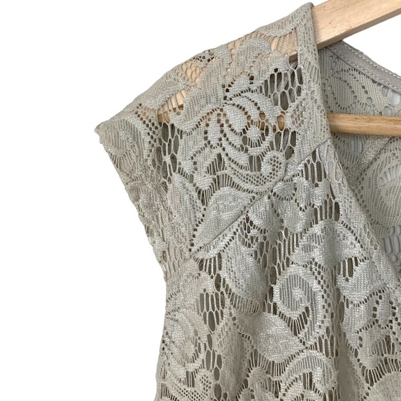 ZARA Trafaluc Cream Sheer Floral Lace Cap Sleeve Blouse Women's Size Small - Picture 4 of 8